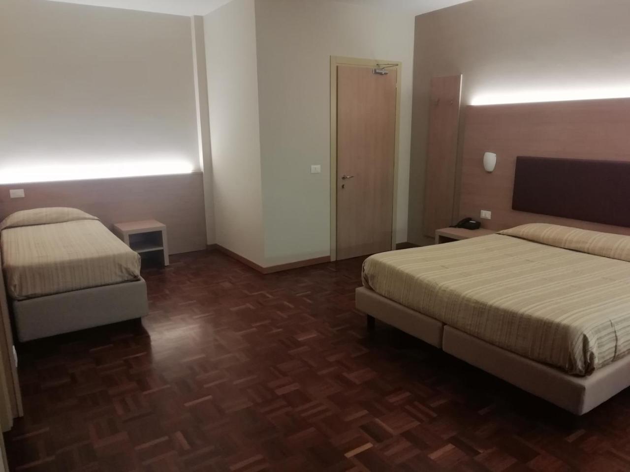 Hotel Buca Di Bacco Вольта-Мантована Экстерьер фото