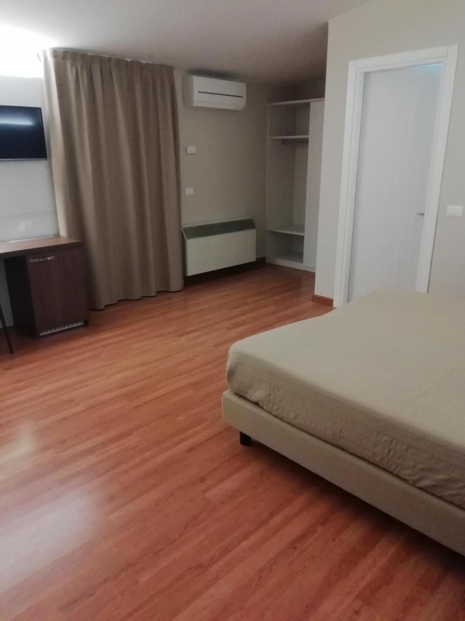 Hotel Buca Di Bacco Вольта-Мантована Экстерьер фото