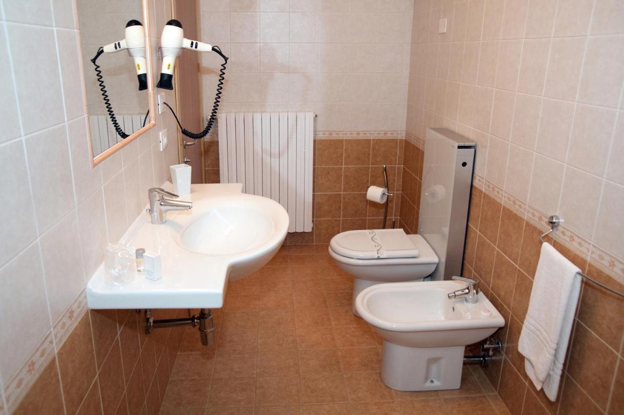 Hotel Buca Di Bacco Вольта-Мантована Экстерьер фото